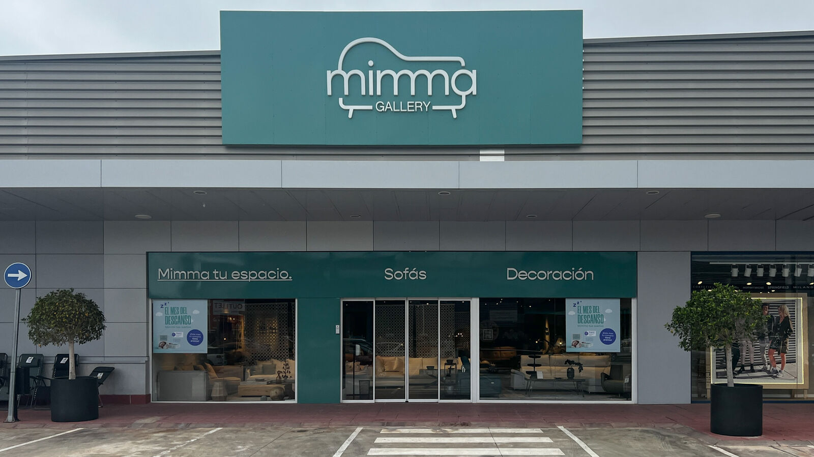 Mimma Gallery store front